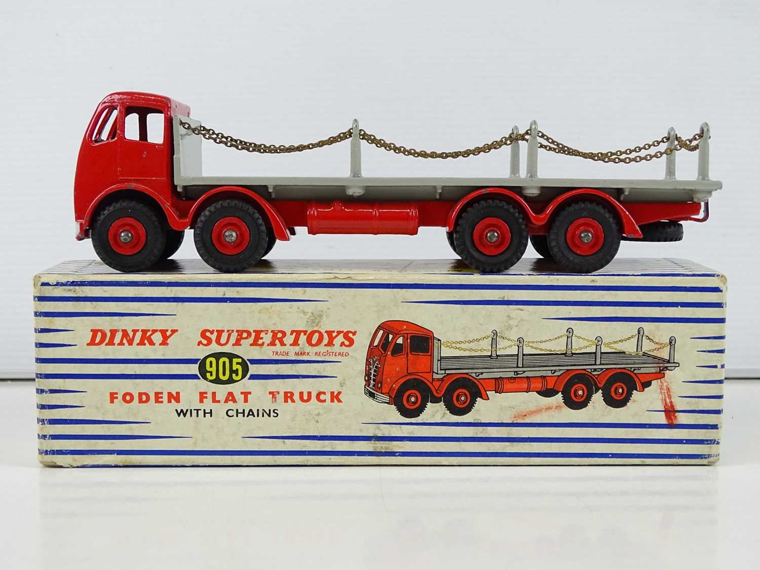 Lot 141 - A DINKY 905 Foden Flat Truck with chains, 2nd...