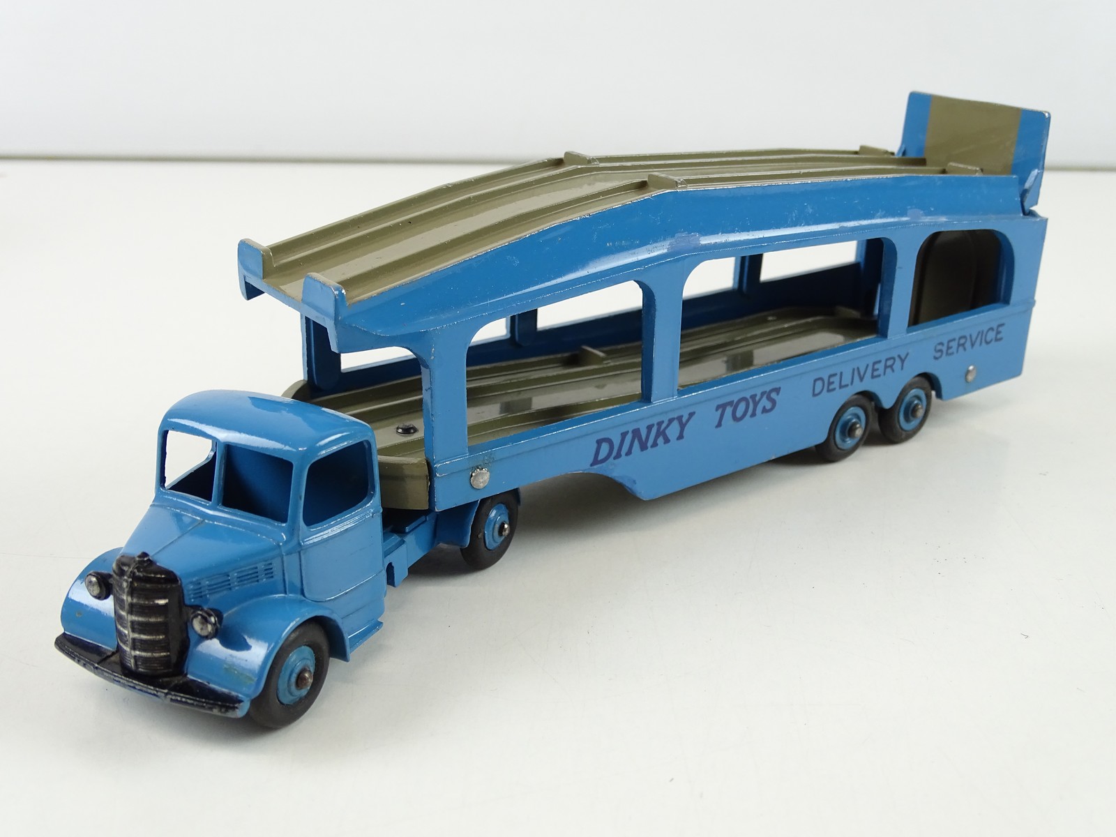 dinky toys pullmore car transporter 982