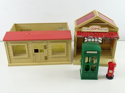 Lot 250 - A group of SYLVANIAN FAMILIES unboxed...