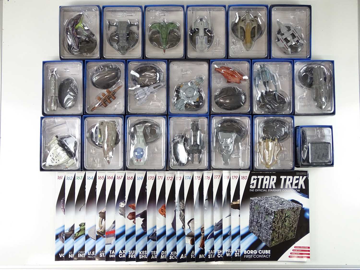 Lot 275 - A collection of models from the EAGLEMOSS STAR...