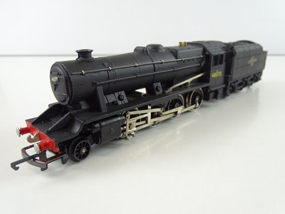 Lot 318 - A WRENN 2224 class 8F steam locomotive in BR...