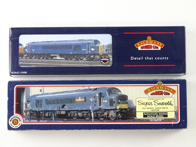 Lot 363 - A pair of BACHMANN OO Gauge 'Peak' diesel...