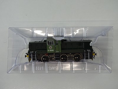 Lot 373 - A group of HELJAN OO Gauge diesel locomotives...