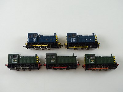 Lot 375 - A group of unboxed BACHMANN OO Gauge class 03...