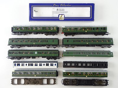 Lot 378 - A LIMA OO Gauge class 117 3-car DMU together...