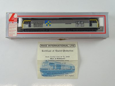 Lot 400 - A group of LIMA OO Gauge class 60 diesel...