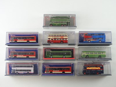 Lot 43 - A mixed group of 1:76 scale buses by Corgi OOC...