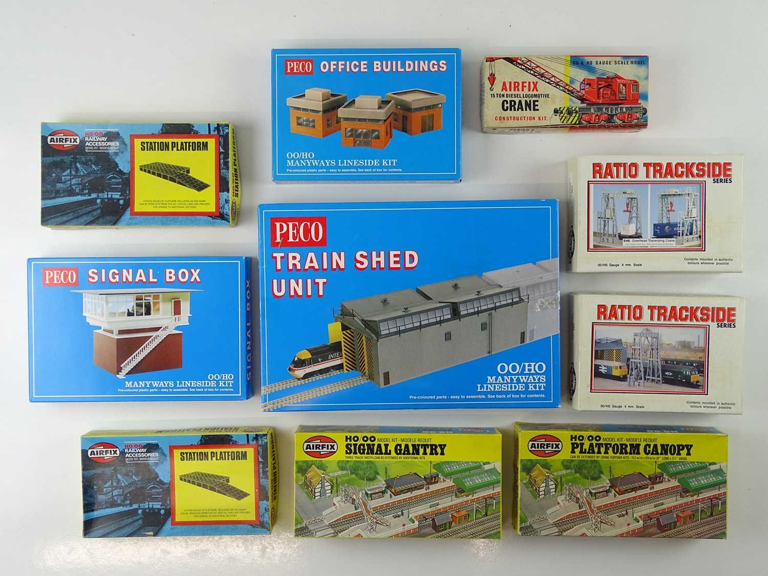 Lot 434 - A group of OO Gauge unbuilt plastic kits by...