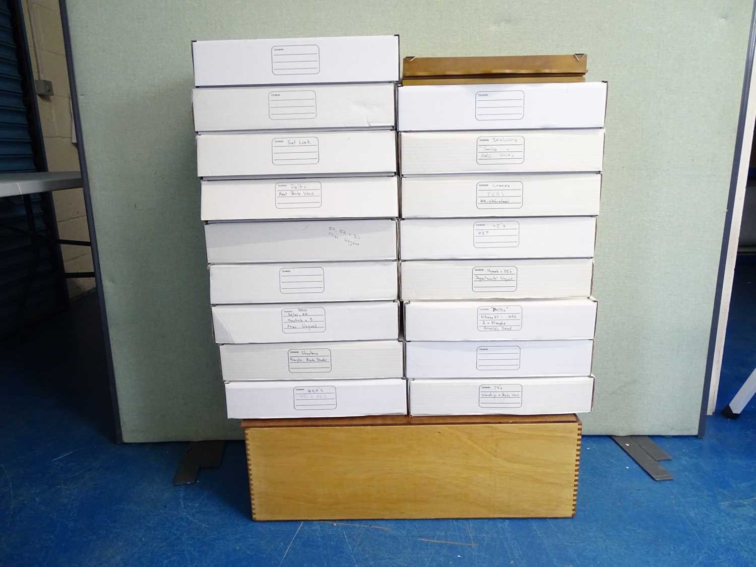 Lot 484 - A large quantity of Bachmann Collectors Club...