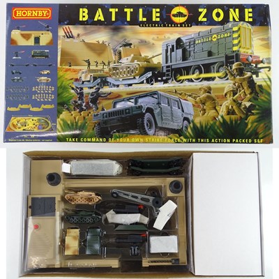 Lot 506 - A HORNBY T1501 OO Gauge Battle Zone train set,...