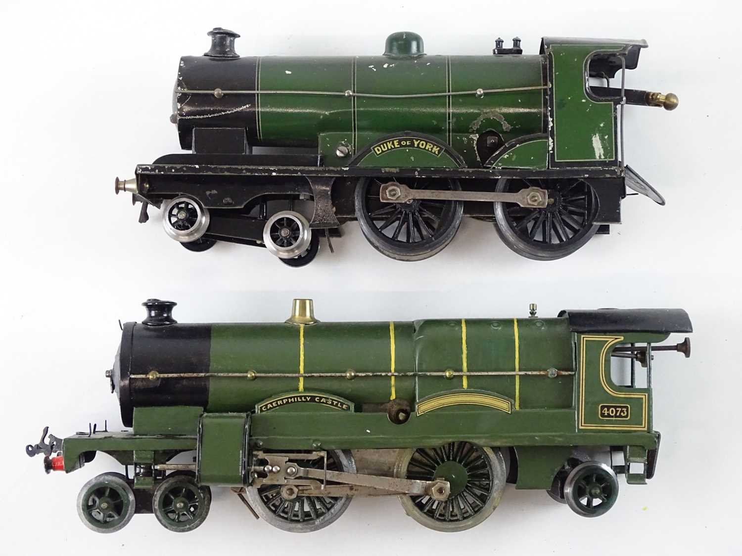 Clockwork Steam Engine Lot 539 - A pair of clockwork O Gauge steam
