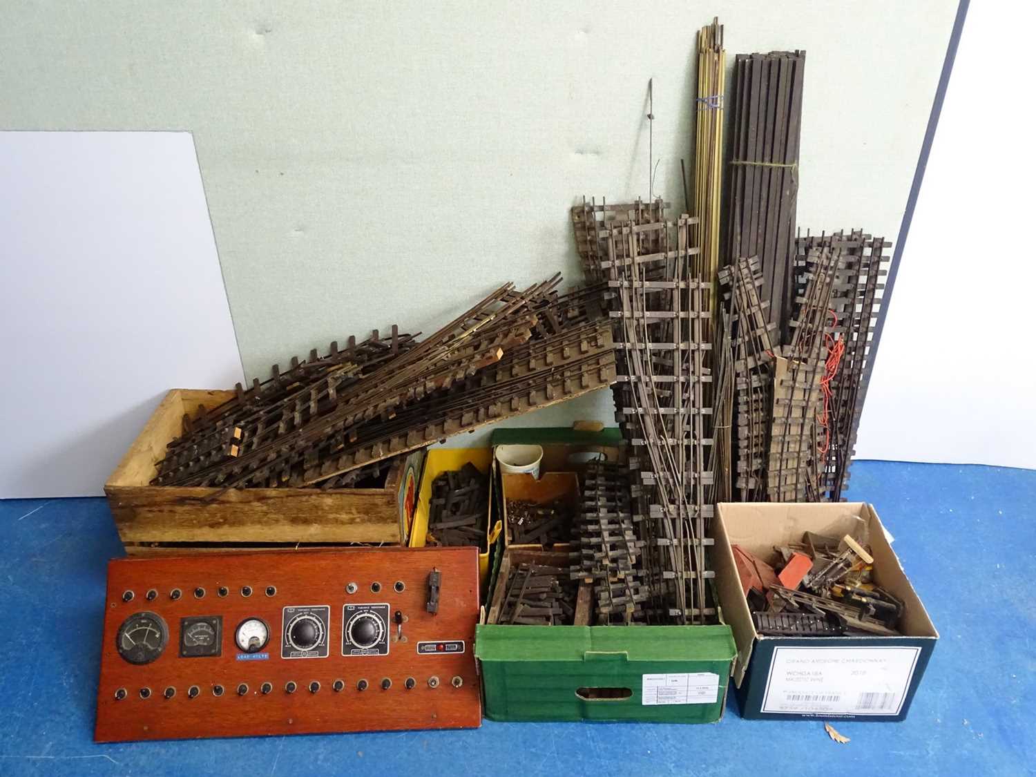 Lot 546 - An extremely large quantity of O Gauge...