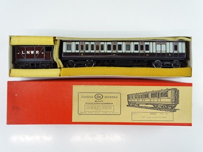 Lot 553 - A JANICK MODELS kitbuilt finescale O Gauge...