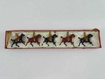 Lot 72 - A BRITAINS No.108 early soldiers set '6th...
