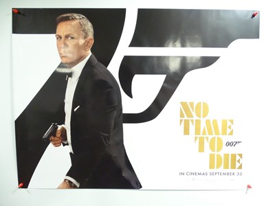 Lot 54 - JAMES BOND : NO TIME TO DIE (2021) - a group...