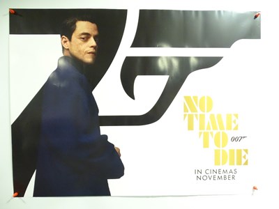 Lot 55 - JAMES BOND : NO TIME TO DIE (2021) - a group...