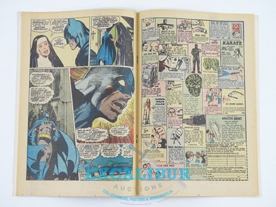 Lot 132 - BATMAN #251 (1973 - DC - UK Cover Price) - KEY...