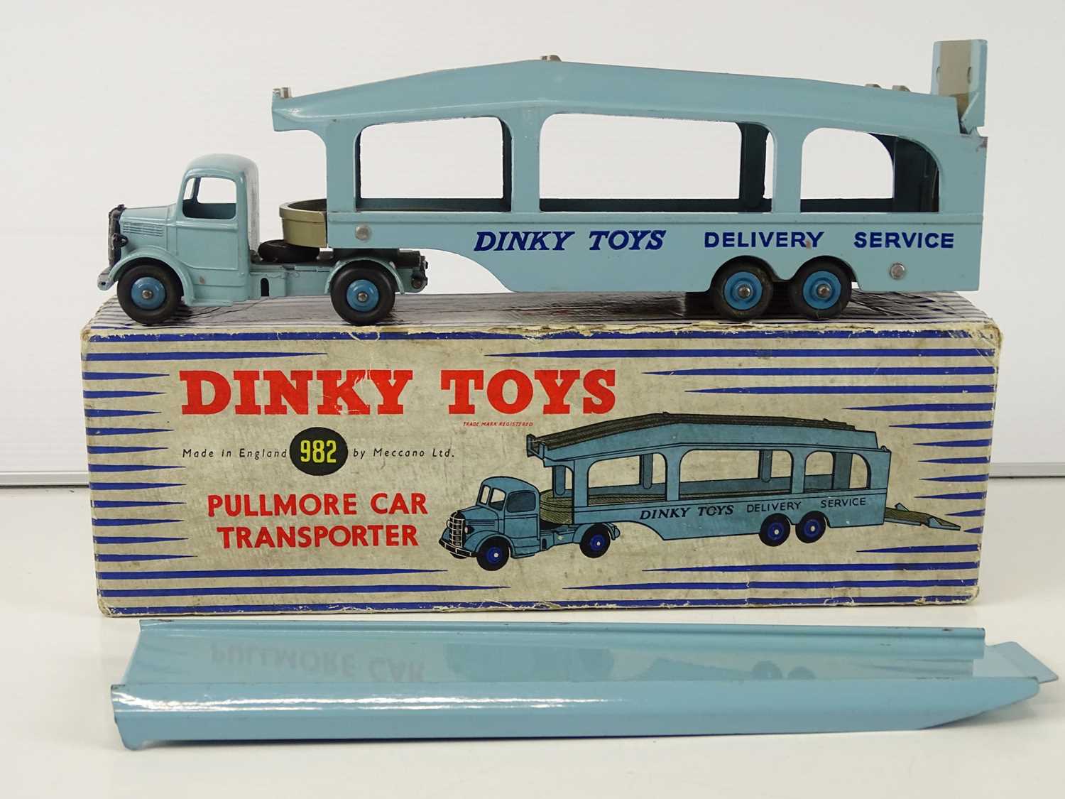 dinky toys 982