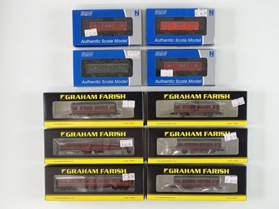 Lot 142 - A mixed group of N gauge baggage and parcels...