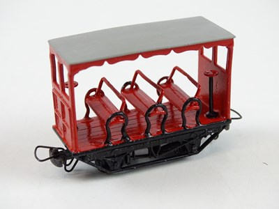 Lot 172 - A small group of unboxed HOe/009 locomotives...