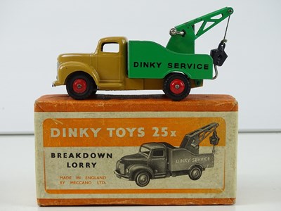 Lot 22 - A group of DINKY 25x Breakdown Lorries - 3...