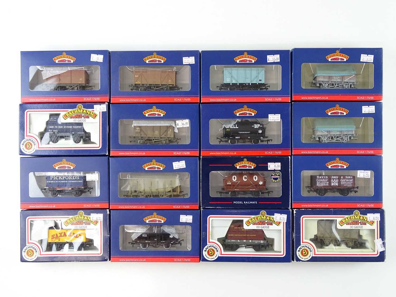 Lot 234 - A group of mixed BACHMANN OO gauge wagons of...