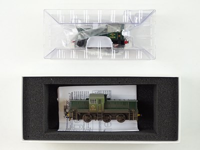 Lot 245 - A pair of HELJAN OO gauge diesel shunting...