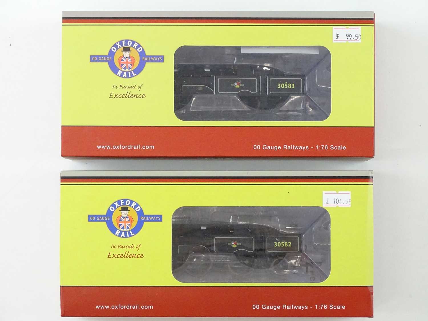 Lot 246 - A pair of OXFORD RAIL OO gauge Adams Radial...