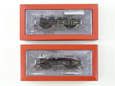 Lot 246 - A pair of OXFORD RAIL OO gauge Adams Radial...