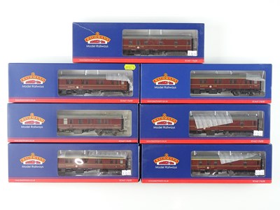 Lot 255 - A mixed group of BACHMANN OO gauge Mark 1...