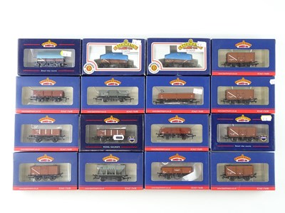 Lot 257 - A group of mixed BACHMANN OO gauge wagons of...