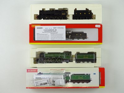 Lot 261 - A pair of HORNBY OO gauge LNER steam...