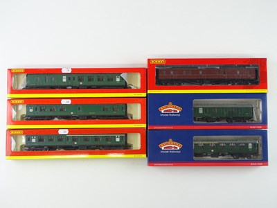 Lot 273 - A group of Mark 1 and Hawksworth coaches/vans...