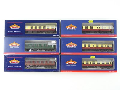 Lot 275 - A mixed group of BACHMANN OO gauge Mark 1...