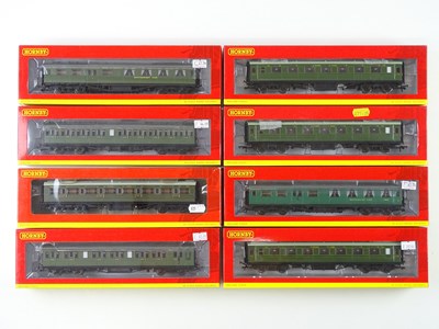 Lot 294 - A group of HORNBY OO gauge Maunsell and...