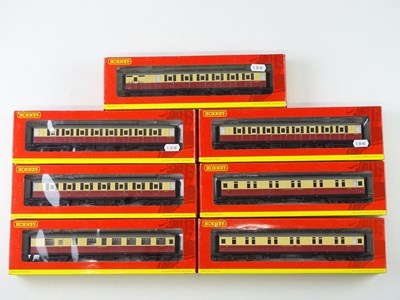 Lot 296 - A group of HORNBY OO gauge ex-LNER Gresley...