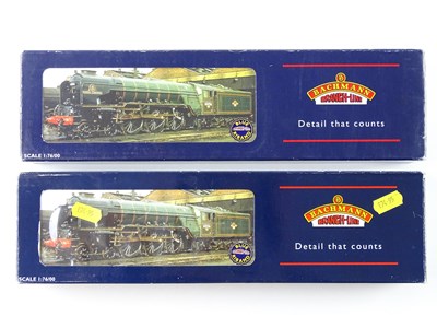 Lot 316 - A pair of BACHMANN OO gauge class A1 steam...