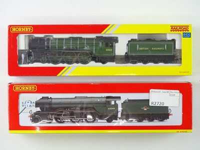 Lot 343 - A pair of HORNBY OO gauge class A1/A3 steam...