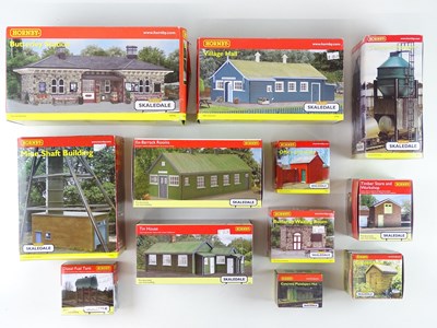 Lot 374 - A group of HORNBY SKALEDALE OO gauge resin...