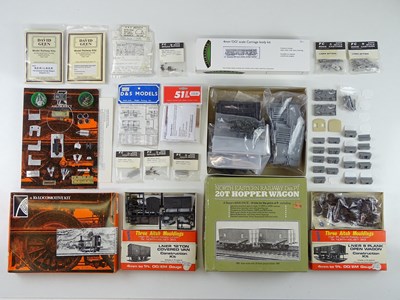 Lot 376 - A mixed group of OO scale unbuilt locomotive,...