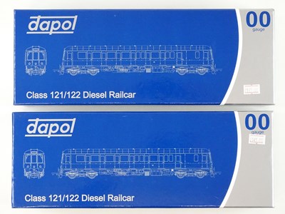 Lot 467 - A pair of DAPOL OO gauge diesel railcars...