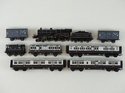 Lot 469 - A group of kitbuilt OO gauge rolling stock...