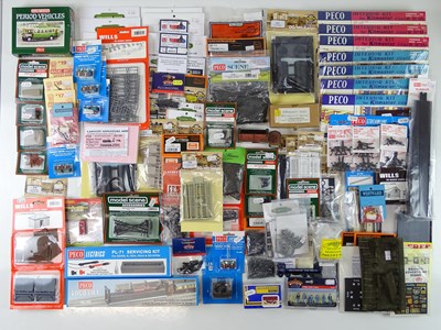 Lot 477 - A large quantity of OO gauge model railway...