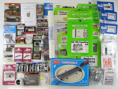 Lot 478 - A large quantity of OO gauge model railway...