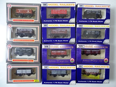 Lot 629 - A mixed group of OO gauge DAPOL wagons - to...