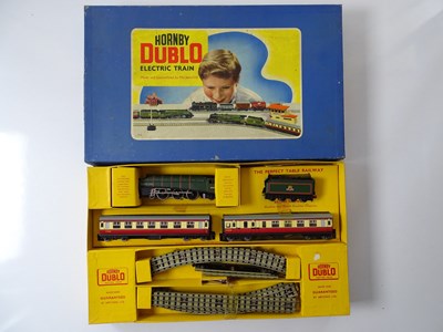 Lot 646 - A HORNBY DUBLO OO gauge 3-rail EDP15 passenger...