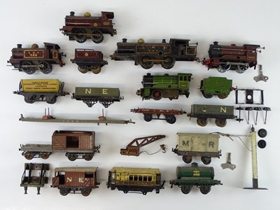 Lot 671 - A large quantity of O gauge clockwork rolling...