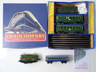 Lot 673 - A HORNBY FRANCE O gauge 3-rail passenger train...