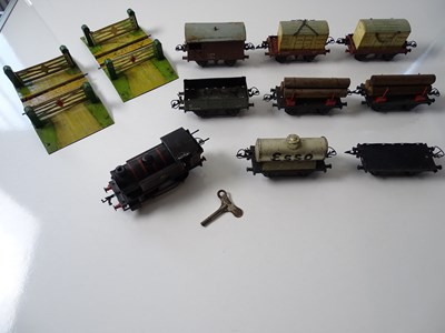 Lot 683 - A quantity of playworn HORNBY O gauge...