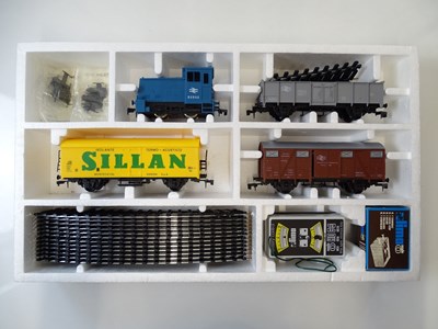 Lot 685 - A LIMA O gauge Goods Train set comprising...